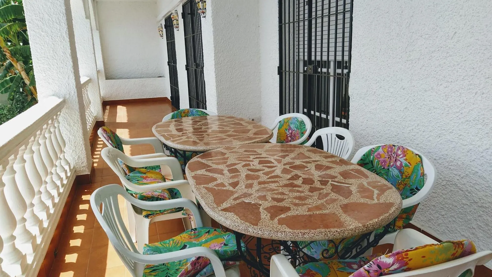 別荘 Villa Nena サロブレーニャ スペイン